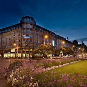 Hotell Ea Rokoko